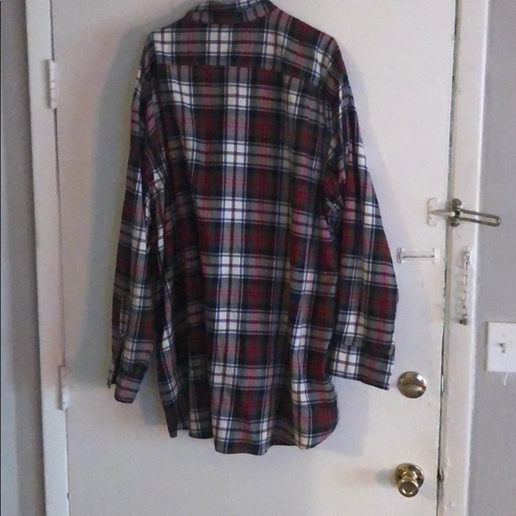 Nautica long sleeve - Picture 2 of 2